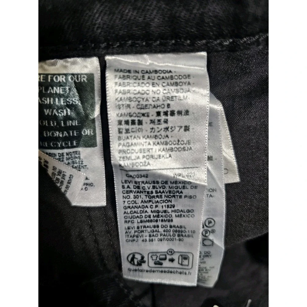 Levis Premium Wedgie Capri Jeans Womens Sz 29 Black High Rise Stretch Denim NWT